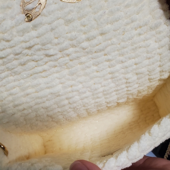 Cream Handmade Shoulder Purse - Picture 4 of 4